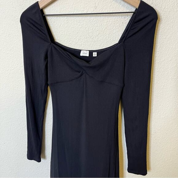 Aritzia Wilfred Black Palm Dress Ling Sleeve Knit Midi Slit Twist Front Size M - Picture 3 of 6